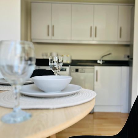 Modern Apartment Broad Gauge Way - Ideal For Work And Leisure Wolverhampton Bagian luar foto